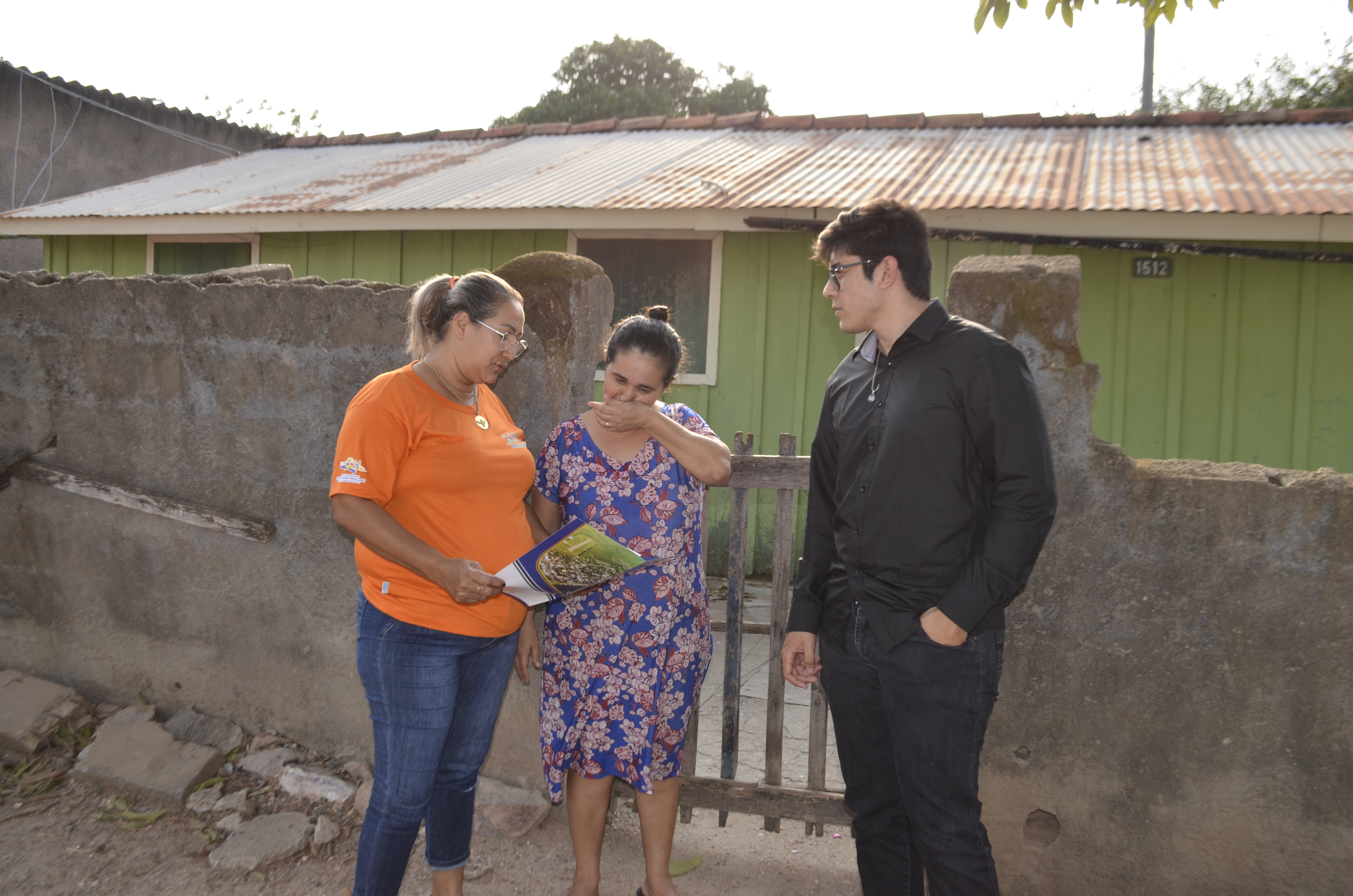 Fim da espera: moradoras de Porto Murtinho se emocionam ao receber a escritura de suas casas