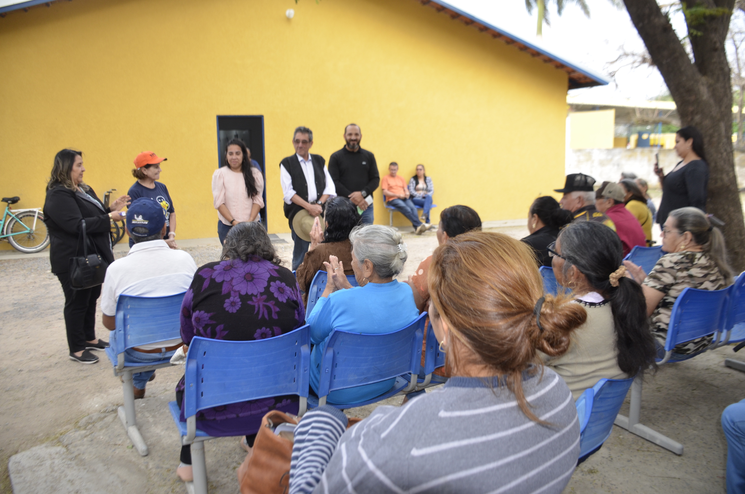 Prefeitura entrega próteses dentárias e eleva a autoestima dos