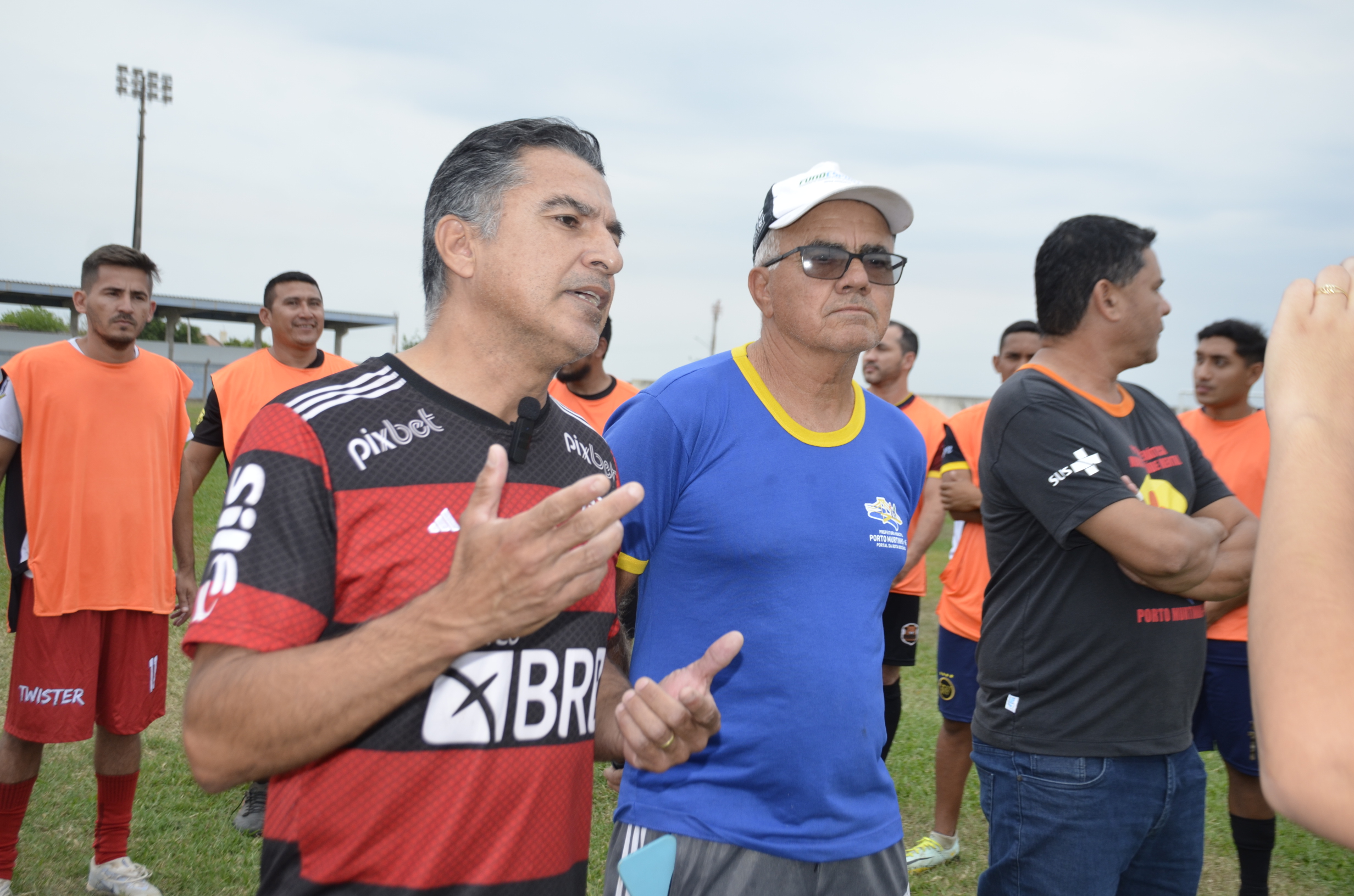 12º jogador: equipe técnica e jogadores convocam os moradores de Porto Murtinho para marcar presença no estádio Walfrido Concha, dia 2 de setembro