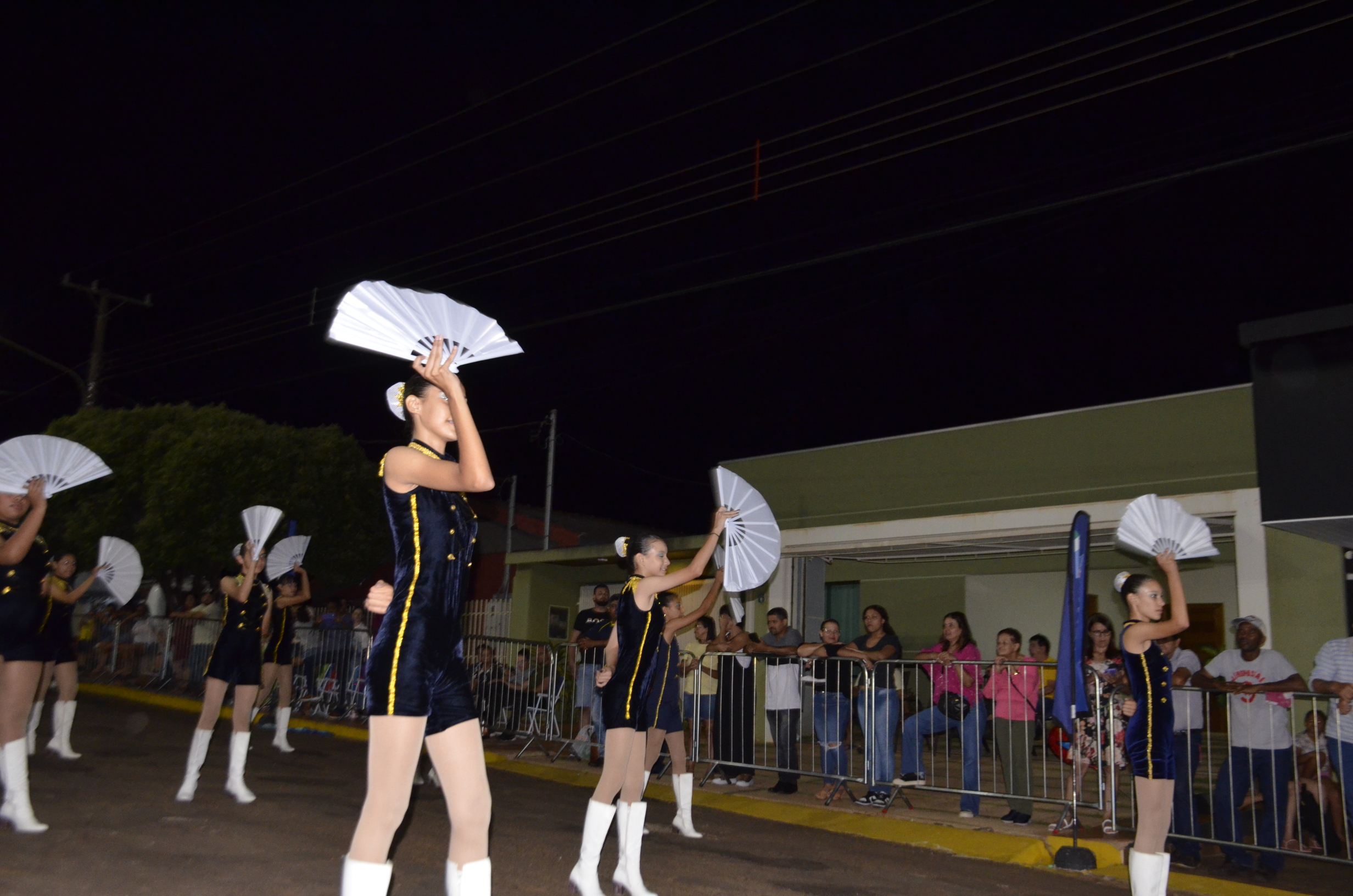 Confira as fotos do Campeonato de Bandas e Fanfarras em Glória de Dourados