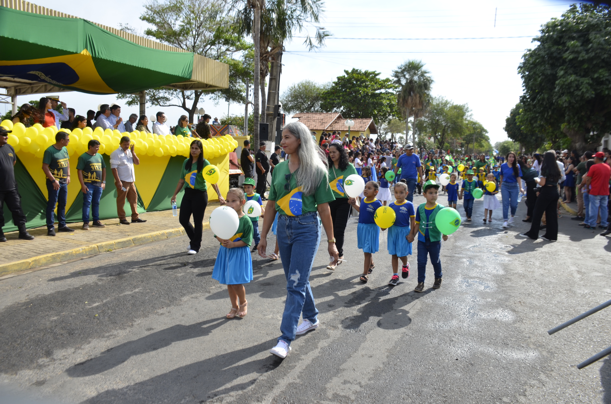 Confira as fotos do Desfile comemorativo ao Dia 7 de Setembro em Porto Murtinho