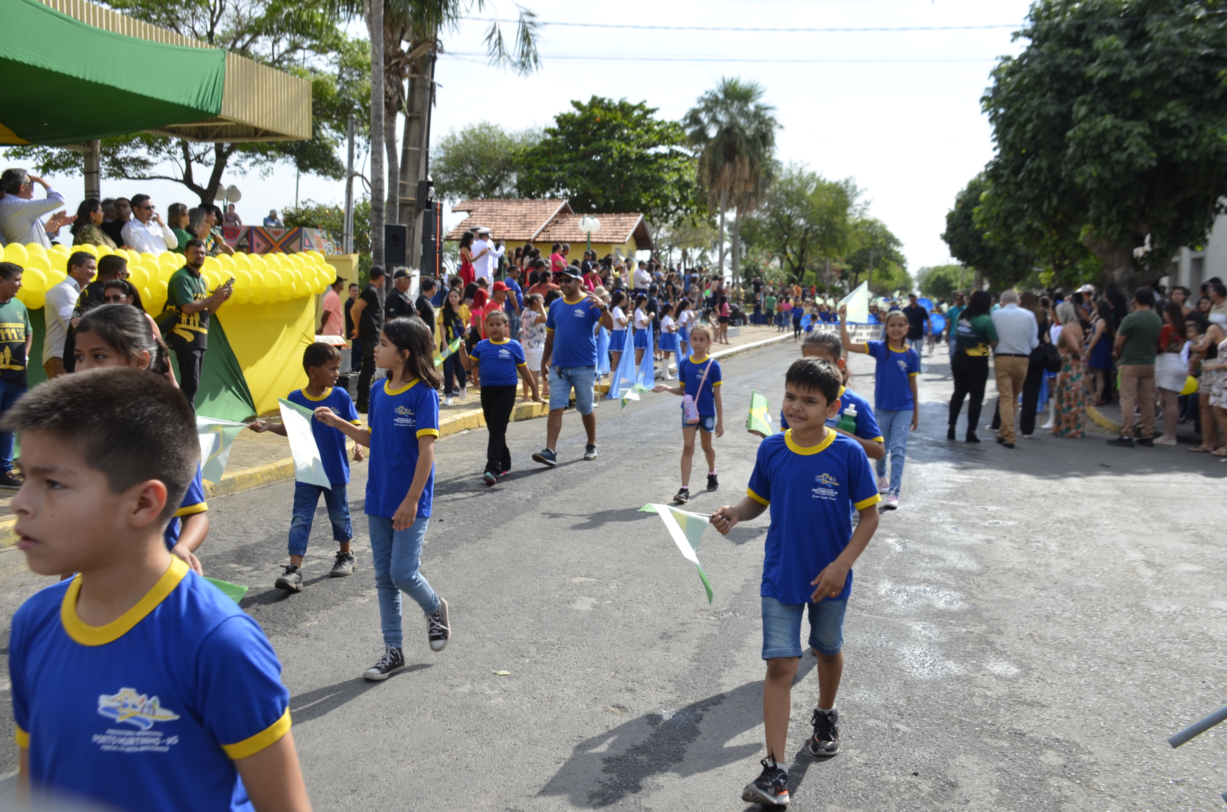 Confira as fotos do Desfile comemorativo ao Dia 7 de Setembro em Porto Murtinho