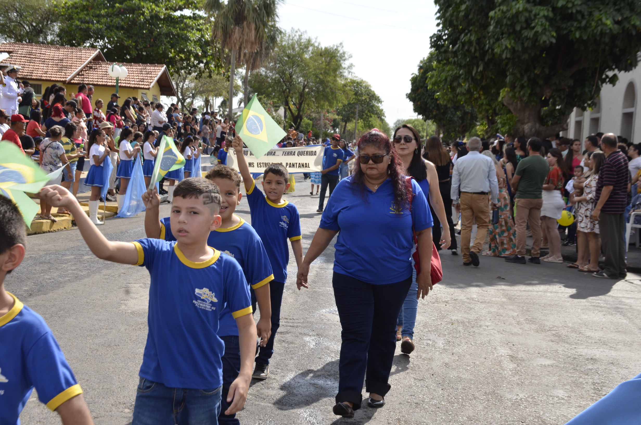 Confira as fotos do Desfile comemorativo ao Dia 7 de Setembro em Porto Murtinho