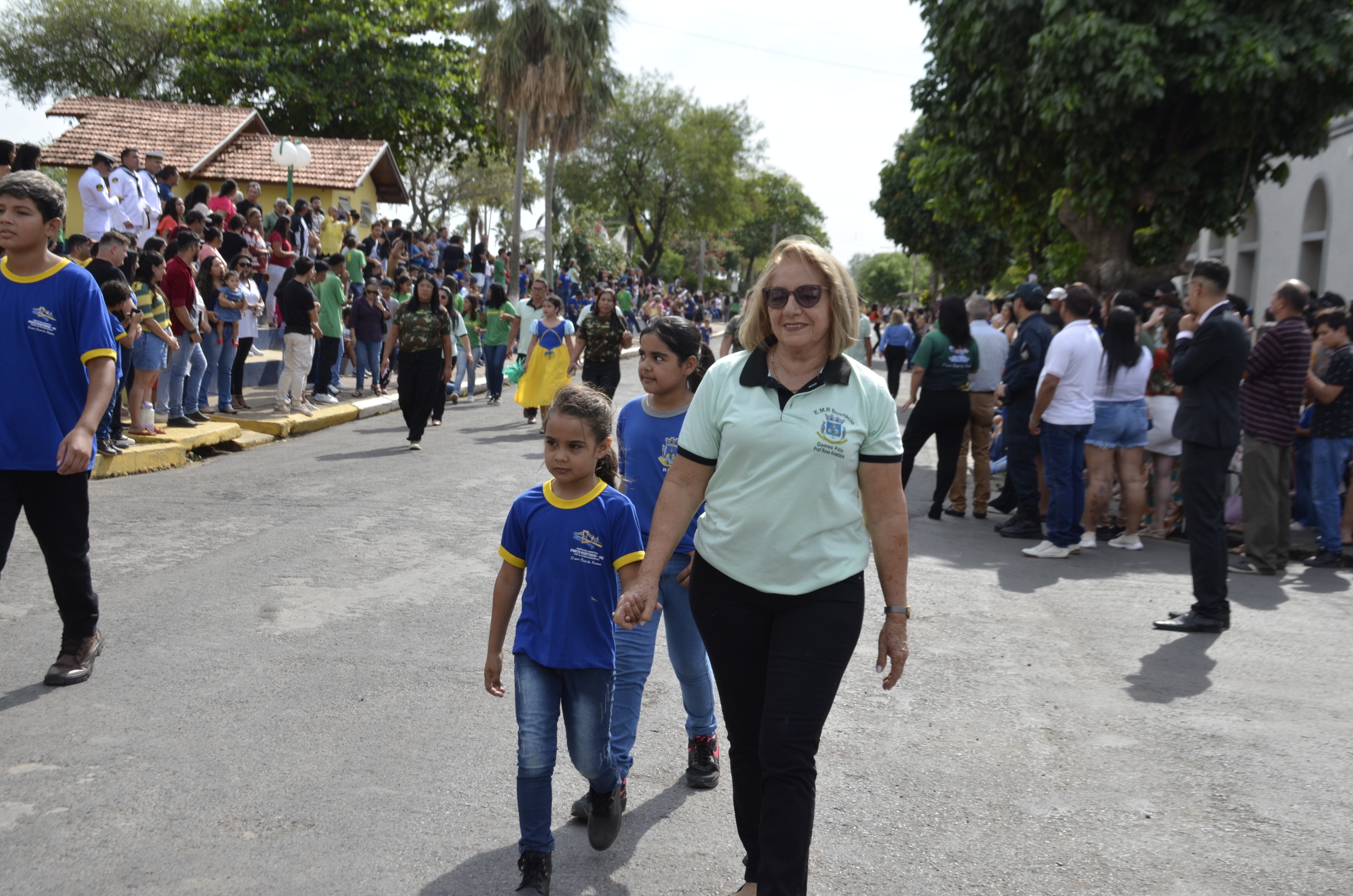 Confira as fotos do Desfile comemorativo ao Dia 7 de Setembro em Porto Murtinho