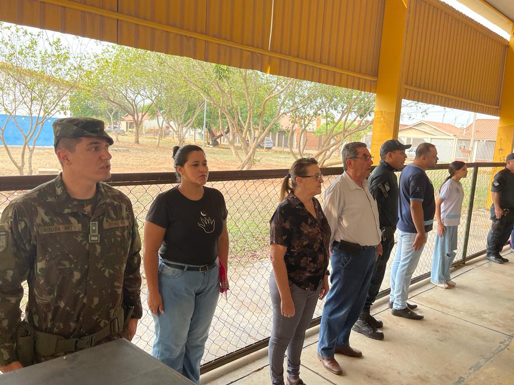 Prefeito Nelson Cintra participa de palestra no âmbito da Operação Pantanal na EMCIM Cláudio de Oliveira