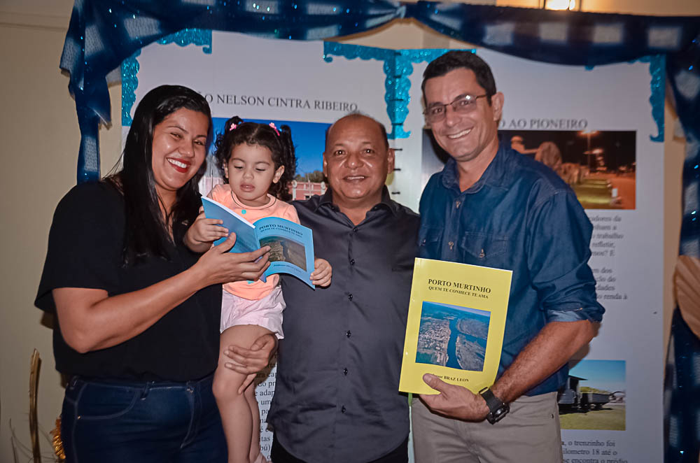 Lançamento do Livro 'Porto Murtinho quem te conhece te ama', autoria professor Braz León