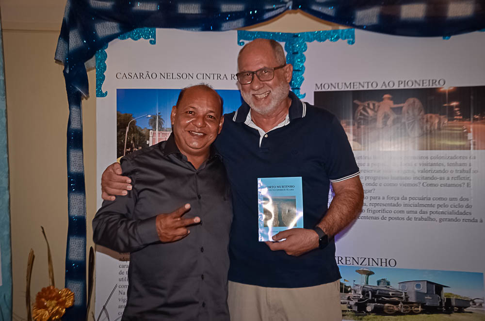 Lançamento do Livro 'Porto Murtinho quem te conhece te ama', autoria professor Braz León