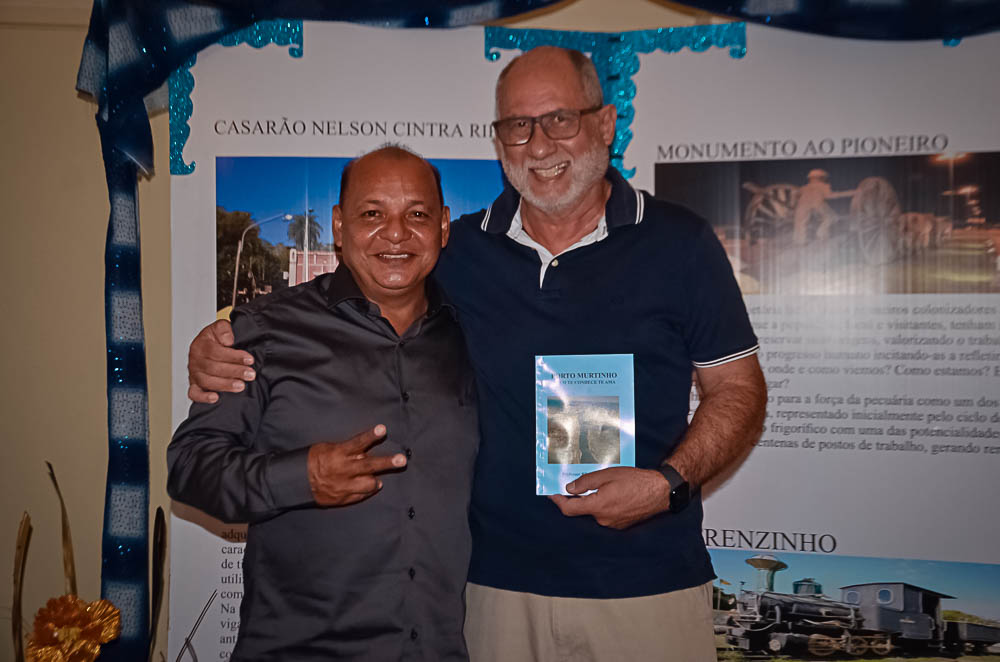 Lançamento do Livro 'Porto Murtinho quem te conhece te ama', autoria professor Braz León