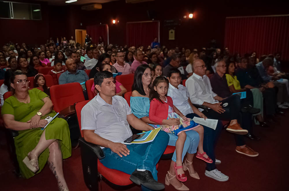 Lançamento do Livro 'Porto Murtinho quem te conhece te ama', autoria professor Braz León