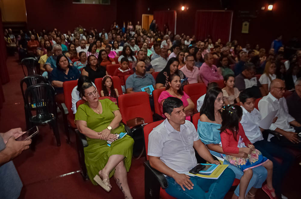 Lançamento do Livro 'Porto Murtinho quem te conhece te ama', autoria professor Braz León