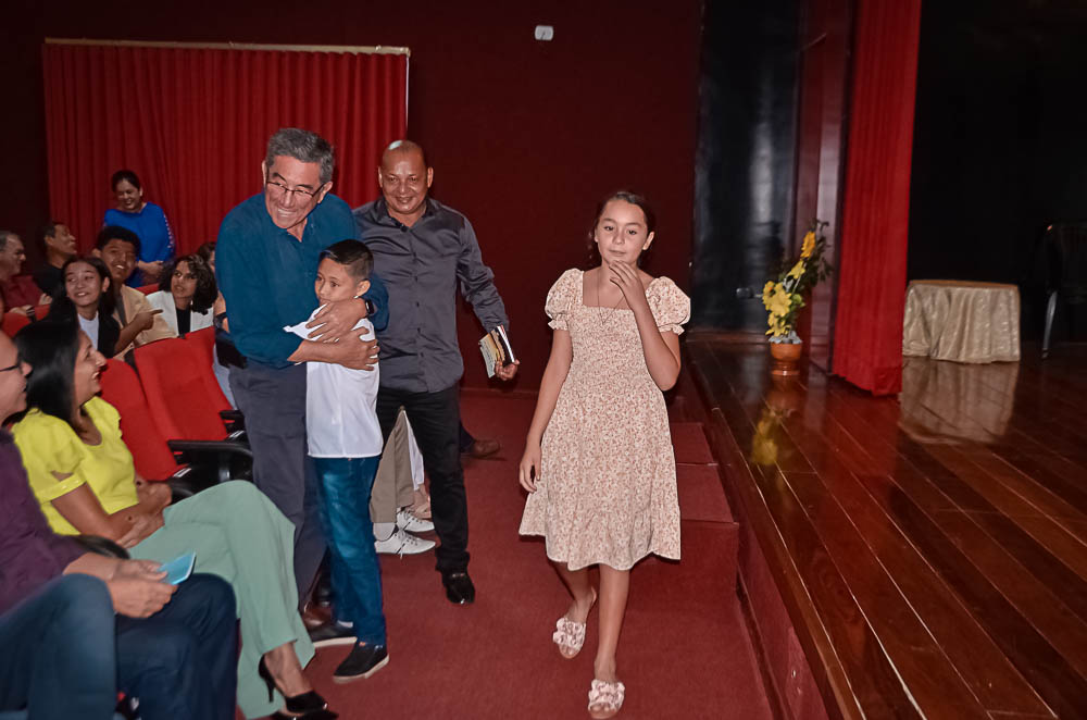 Lançamento do Livro 'Porto Murtinho quem te conhece te ama', autoria professor Braz León