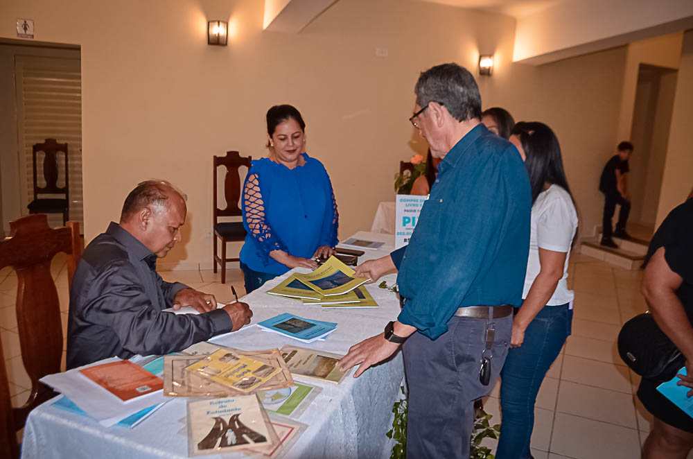 Lançamento do Livro 'Porto Murtinho quem te conhece te ama', autoria professor Braz León