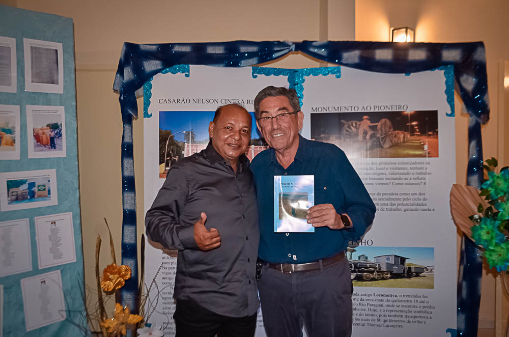 Lançamento do Livro 'Porto Murtinho quem te conhece te ama', autoria professor Braz León