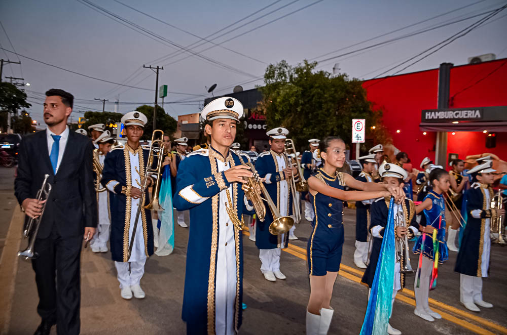 Prefeito Nelson Cintra participou das comemorações de 75º Anos de Bonito; Banda Municipal de Porto Murtinho se apresentou durante o Desfile Cívico comemorativo