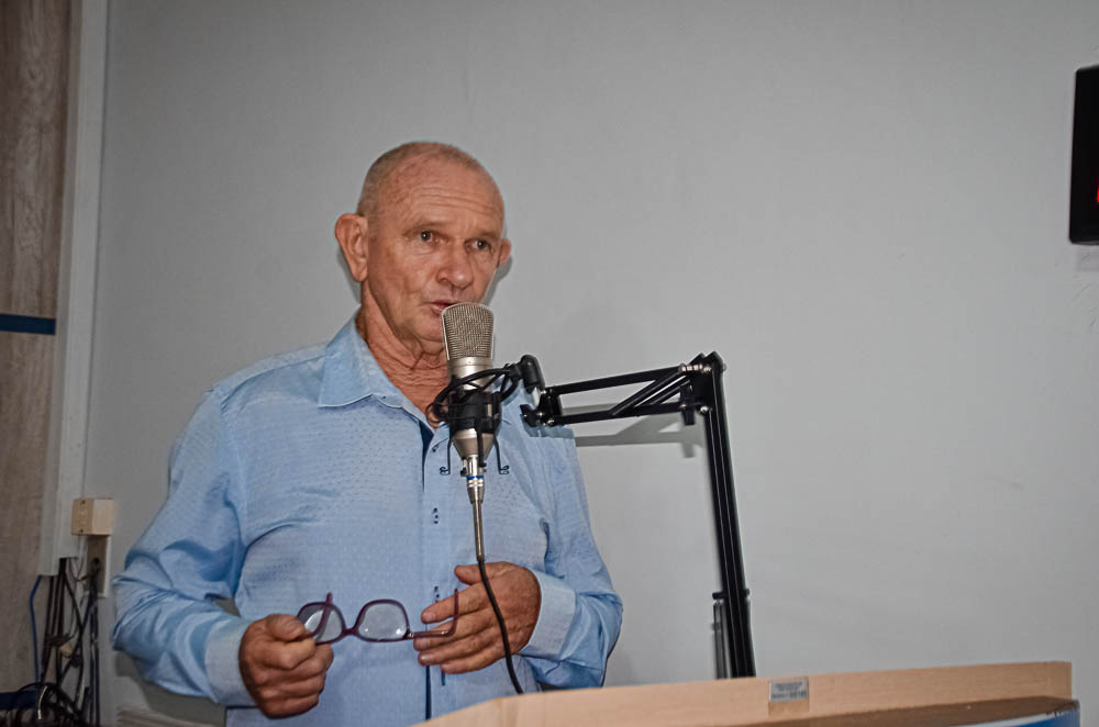 Noite de Homenagem: Prefeito Nelson Cintra Ribeiro recebe homenagem do Poder Legislativo