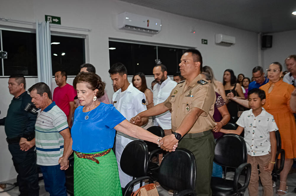 Noite de Homenagem: Prefeito Nelson Cintra Ribeiro recebe homenagem do Poder Legislativo