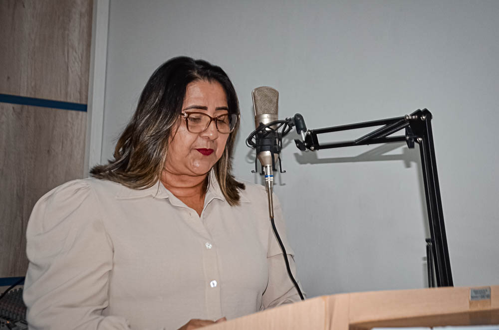 Noite de Homenagem: Prefeito Nelson Cintra Ribeiro recebe homenagem do Poder Legislativo