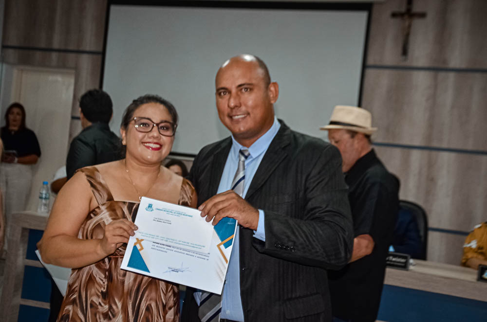 Noite de Homenagem: Prefeito Nelson Cintra Ribeiro recebe homenagem do Poder Legislativo