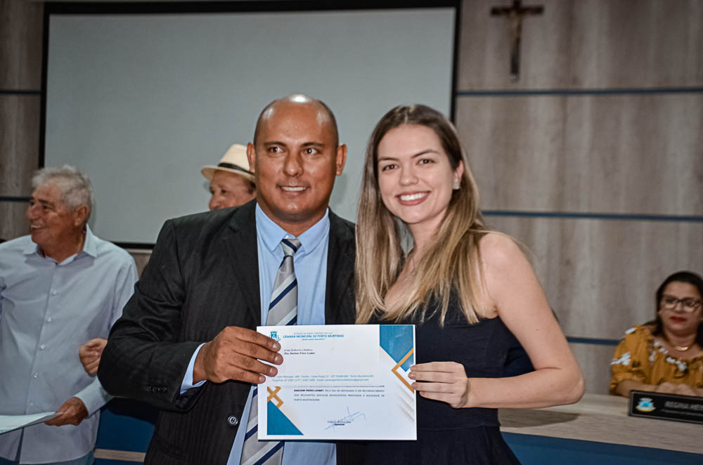 Noite de Homenagem: Prefeito Nelson Cintra Ribeiro recebe homenagem do Poder Legislativo