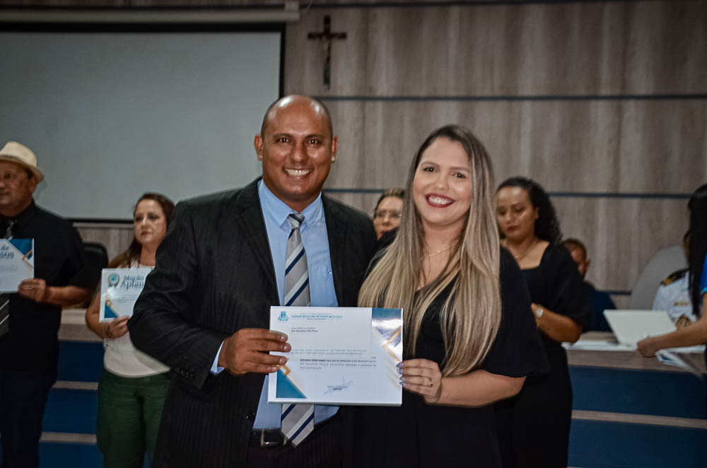 Noite de Homenagem: Prefeito Nelson Cintra Ribeiro recebe homenagem do Poder Legislativo