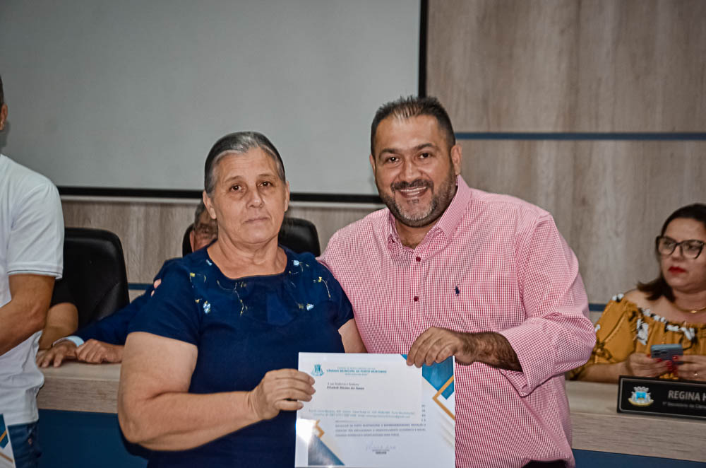 Noite de Homenagem: Prefeito Nelson Cintra Ribeiro recebe homenagem do Poder Legislativo