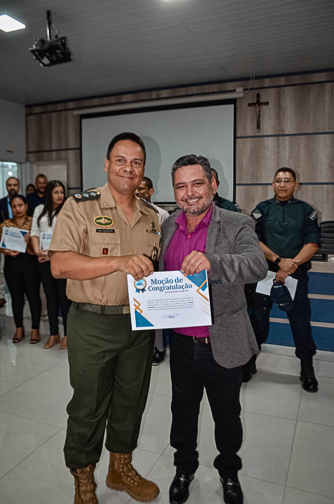 Noite de Homenagem: Prefeito Nelson Cintra Ribeiro recebe homenagem do Poder Legislativo