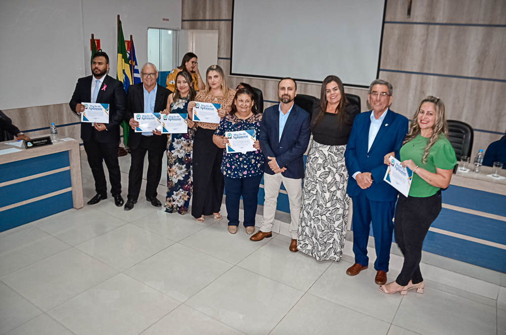 Noite de Homenagem: Prefeito Nelson Cintra Ribeiro recebe homenagem do Poder Legislativo