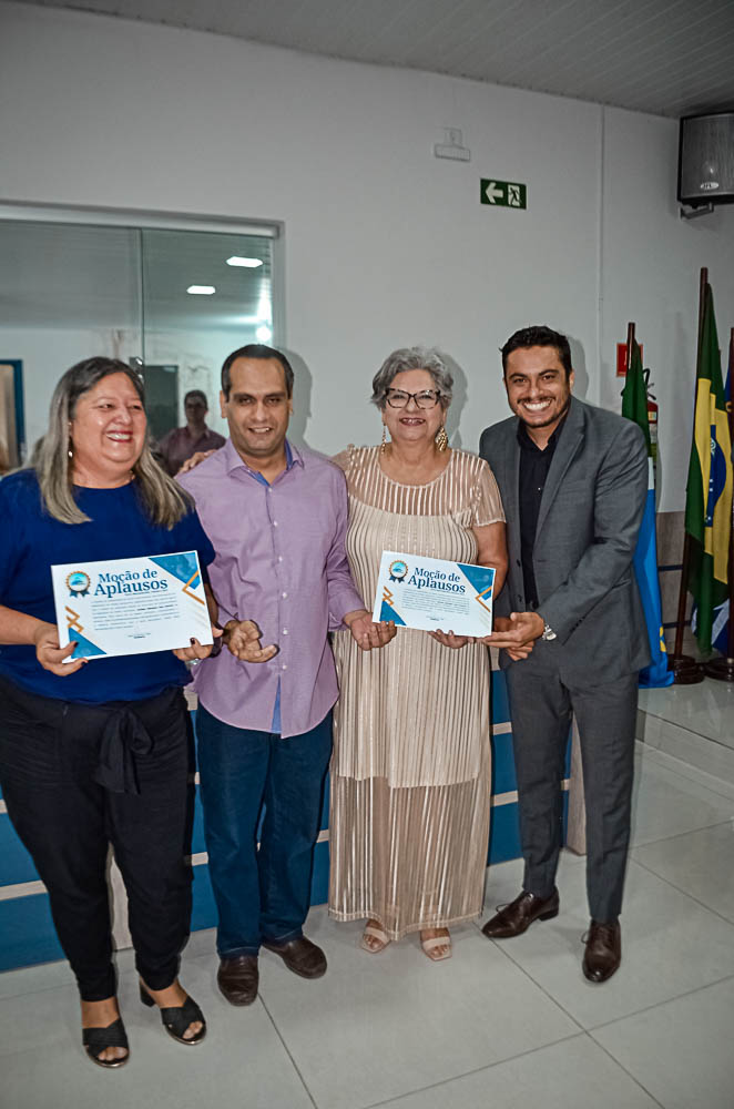 Noite de Homenagem: Prefeito Nelson Cintra Ribeiro recebe homenagem do Poder Legislativo