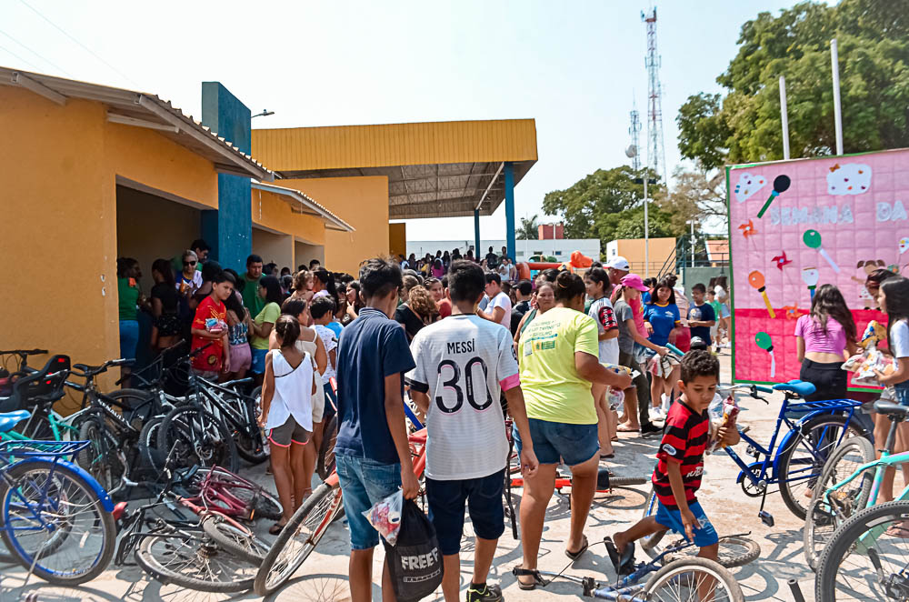 Confira clicando no link da matéria todas as fotos da 'Mega' Festa da Criança, realizada pela Prefeitura de Porto Murtinho