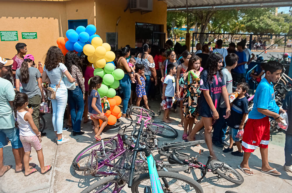 Confira clicando no link da matéria todas as fotos da 'Mega' Festa da Criança, realizada pela Prefeitura de Porto Murtinho