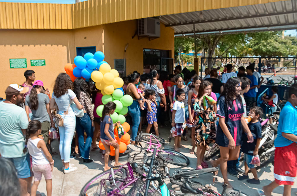 Confira clicando no link da matéria todas as fotos da 'Mega' Festa da Criança, realizada pela Prefeitura de Porto Murtinho