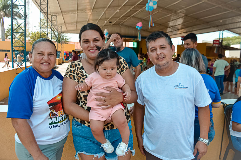 Confira clicando no link da matéria todas as fotos da 'Mega' Festa da Criança, realizada pela Prefeitura de Porto Murtinho