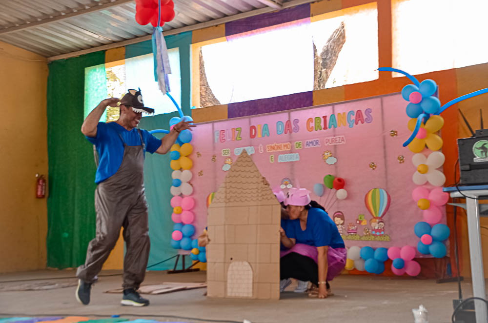 Confira clicando no link da matéria todas as fotos da 'Mega' Festa da Criança, realizada pela Prefeitura de Porto Murtinho