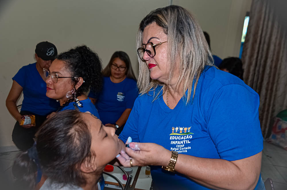 Confira clicando no link da matéria todas as fotos da 'Mega' Festa da Criança, realizada pela Prefeitura de Porto Murtinho