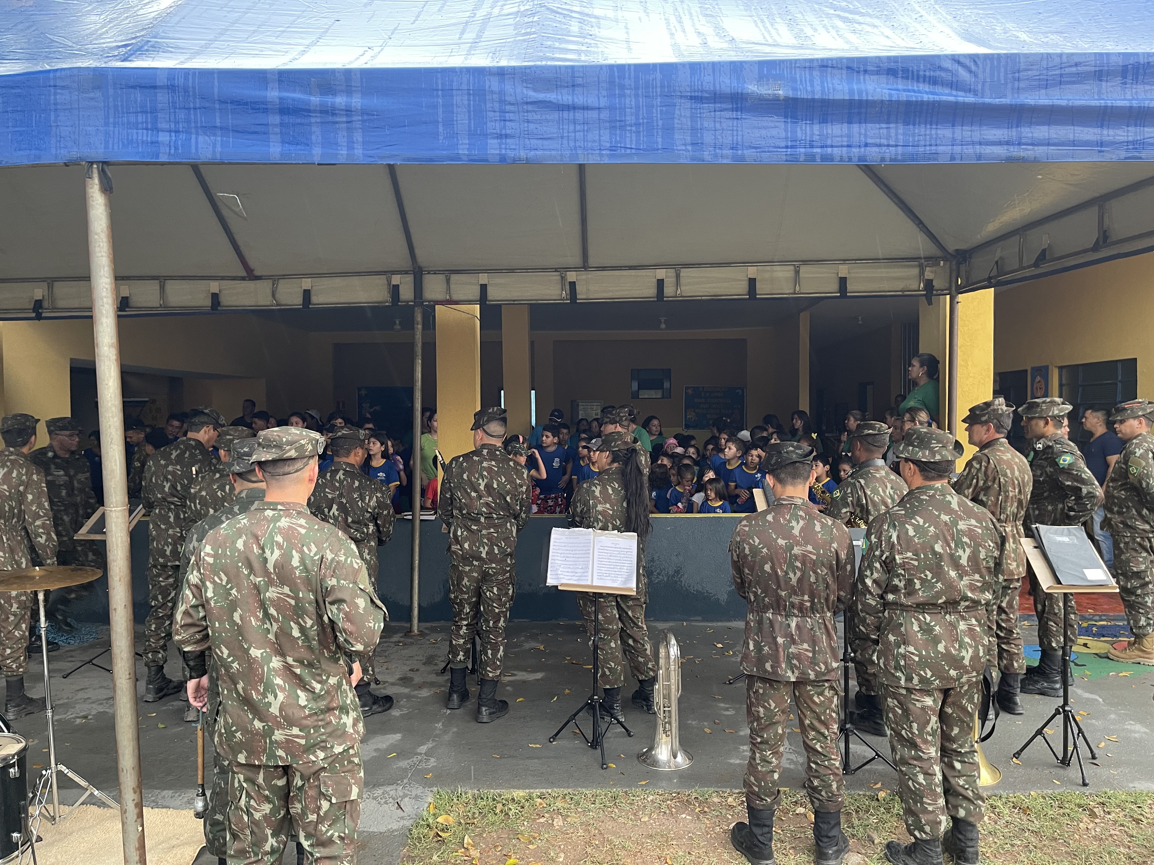 Prefeitura Municipal e Exército Brasileiro realizam Ação Cívico Social na Escola Nossa Senhora de Caacupê