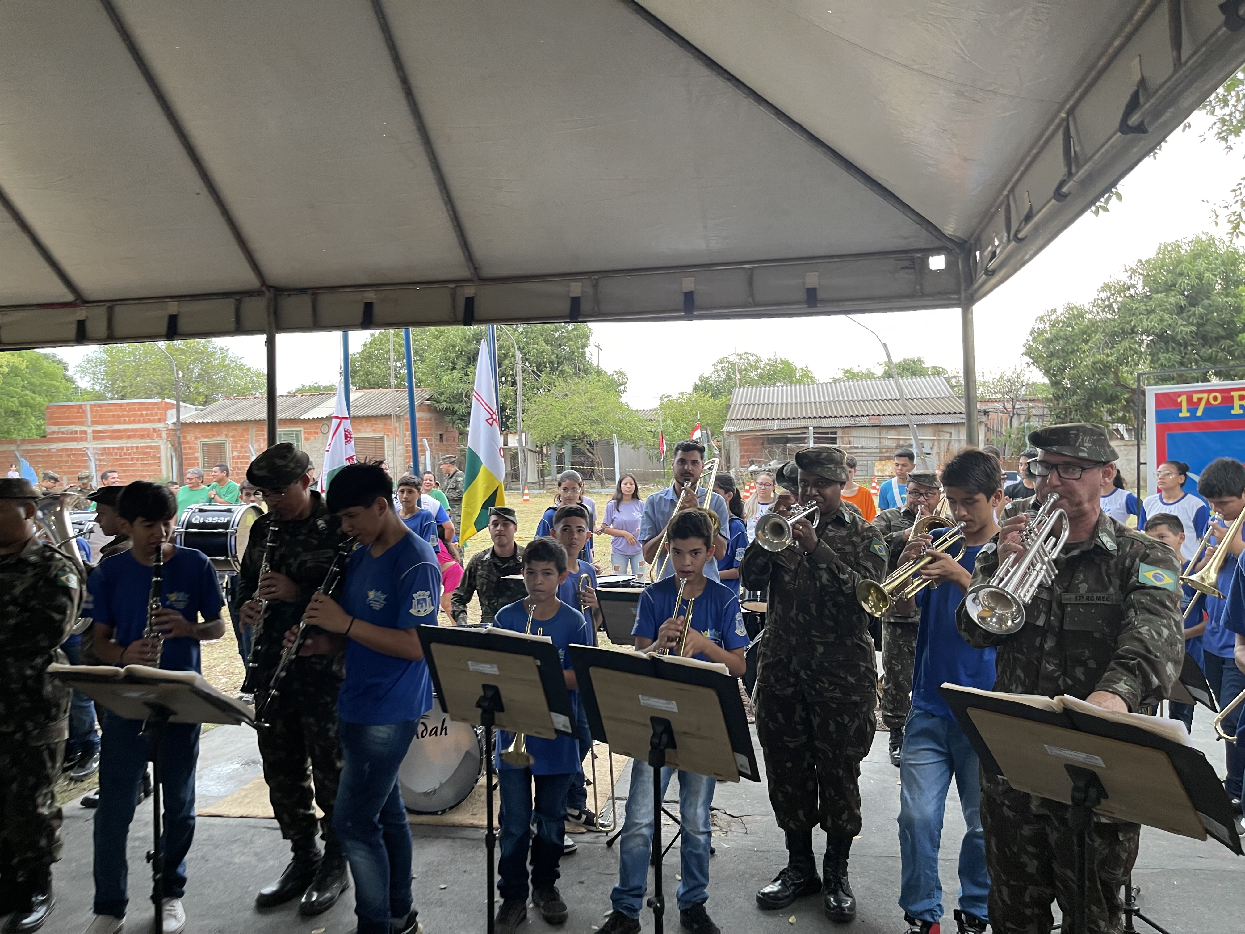 Prefeitura Municipal e Exército Brasileiro realizam Ação Cívico Social na Escola Nossa Senhora de Caacupê