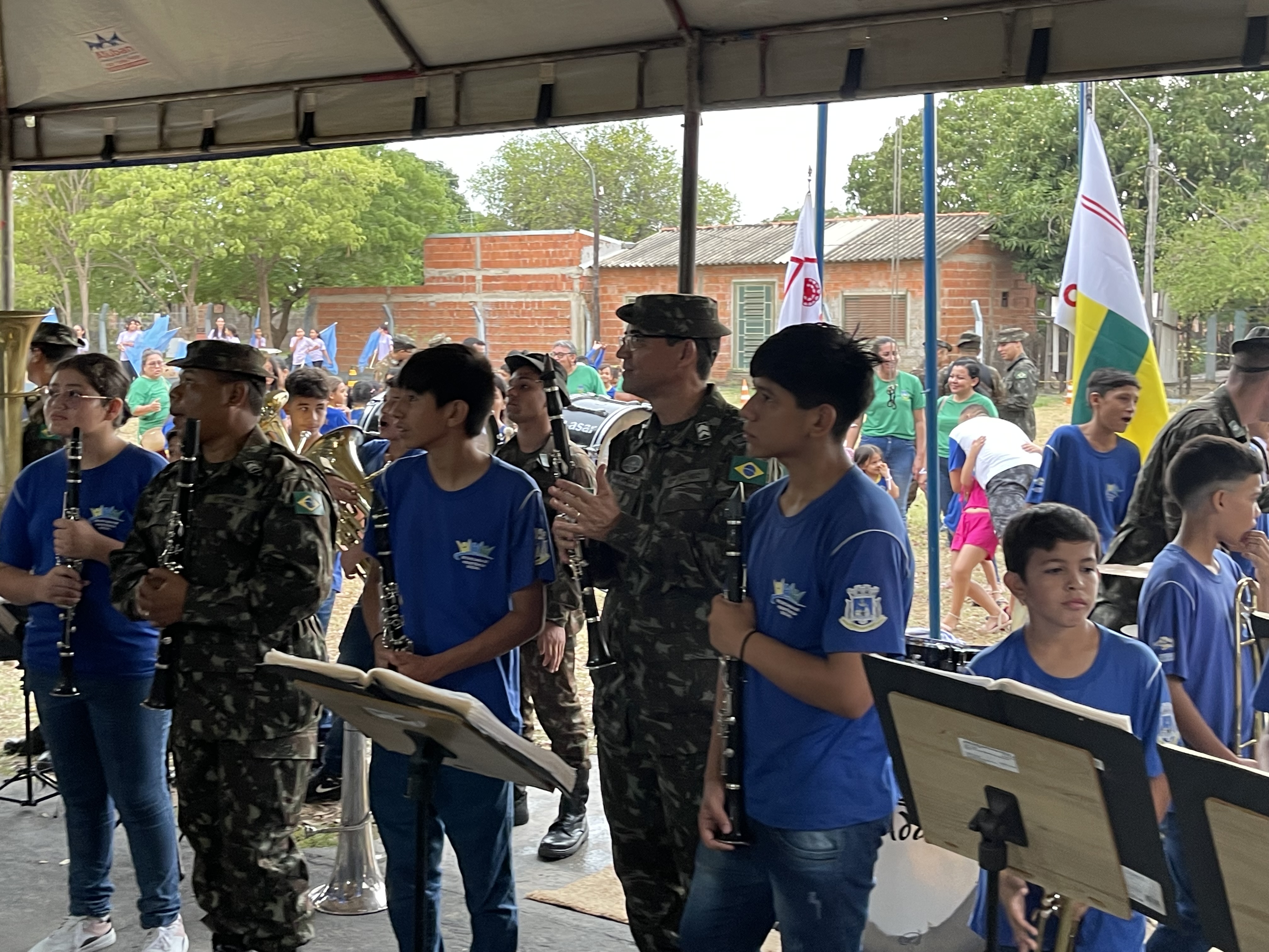 Prefeitura Municipal e Exército Brasileiro realizam Ação Cívico Social na Escola Nossa Senhora de Caacupê