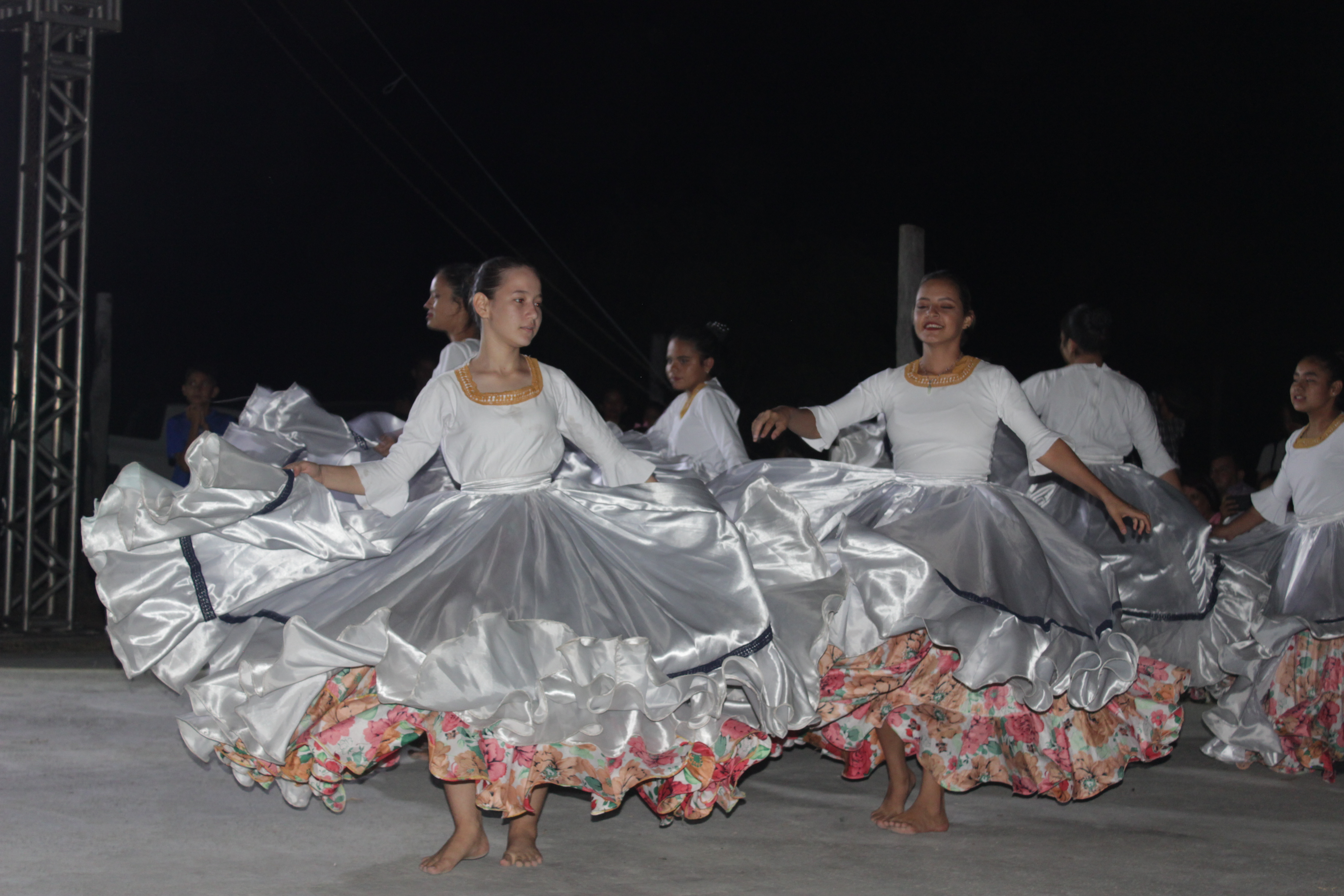 Apresentação do Coral de Meninas Cantoras de Porto Murtinho no 2º Festival Yrembe’y