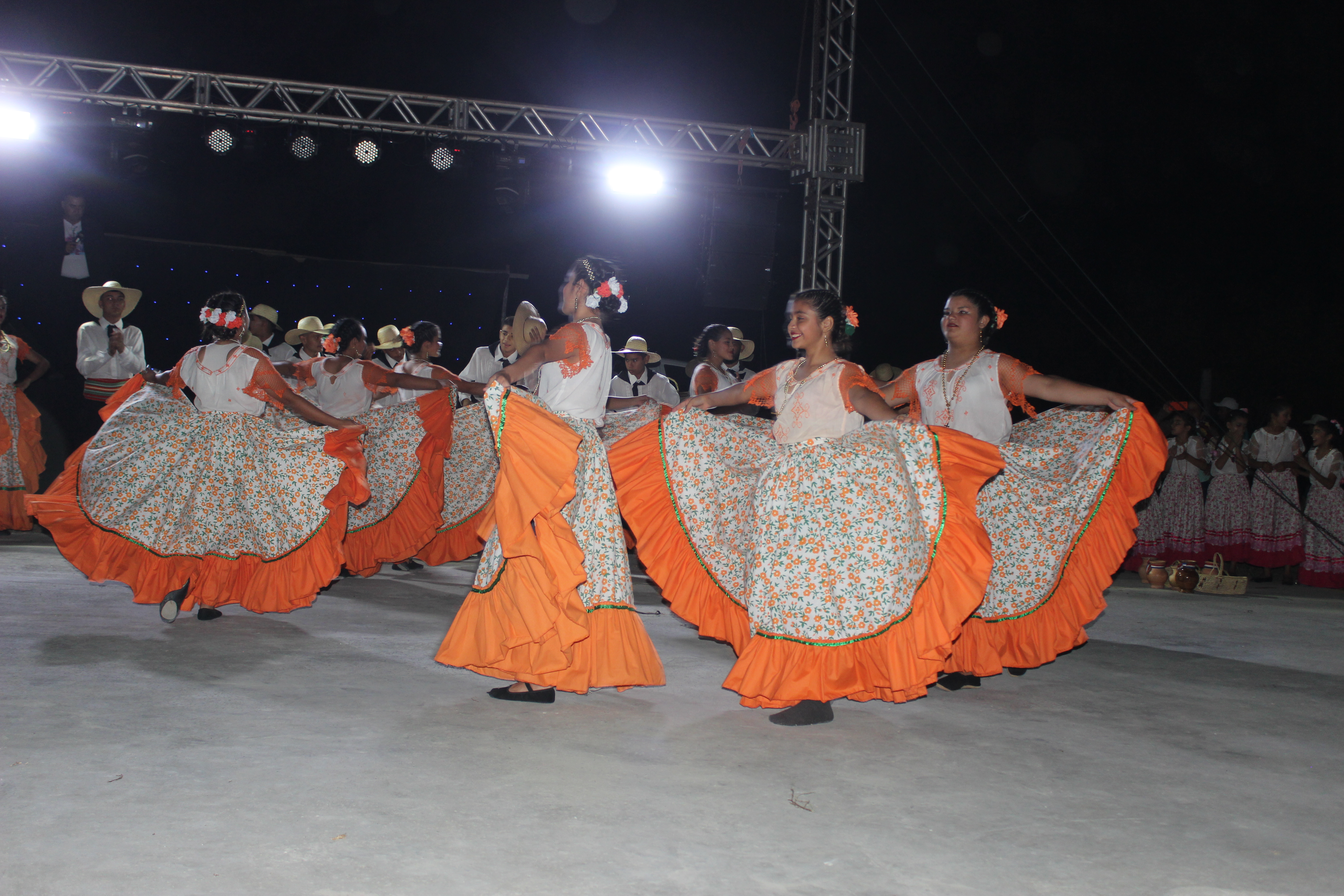 Apresentação do Coral de Meninas Cantoras de Porto Murtinho no 2º Festival Yrembe’y