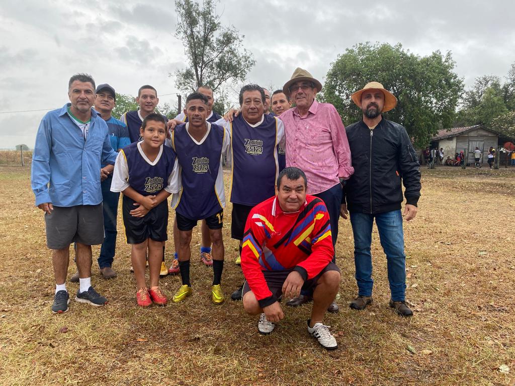 Prefeito Nelson Cintra prestigia final do Torneio Inter Fazendas