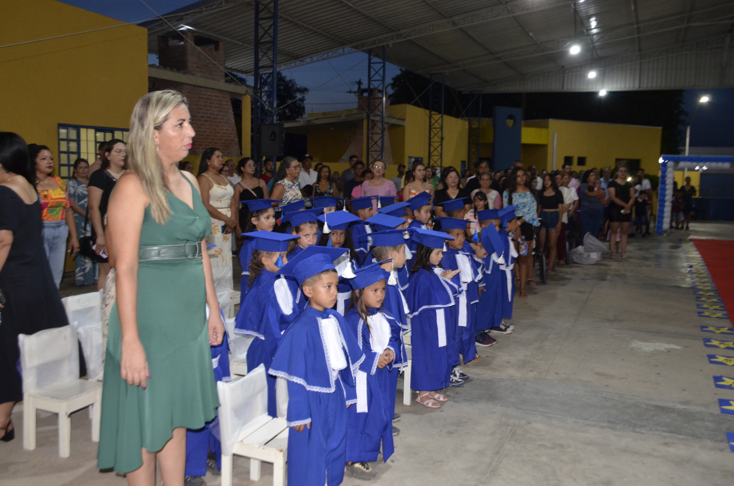 Confira as fotos da Formatura das Escolas Municipais EMEI Primeiros Passos e Nossa Senhora Caacupê