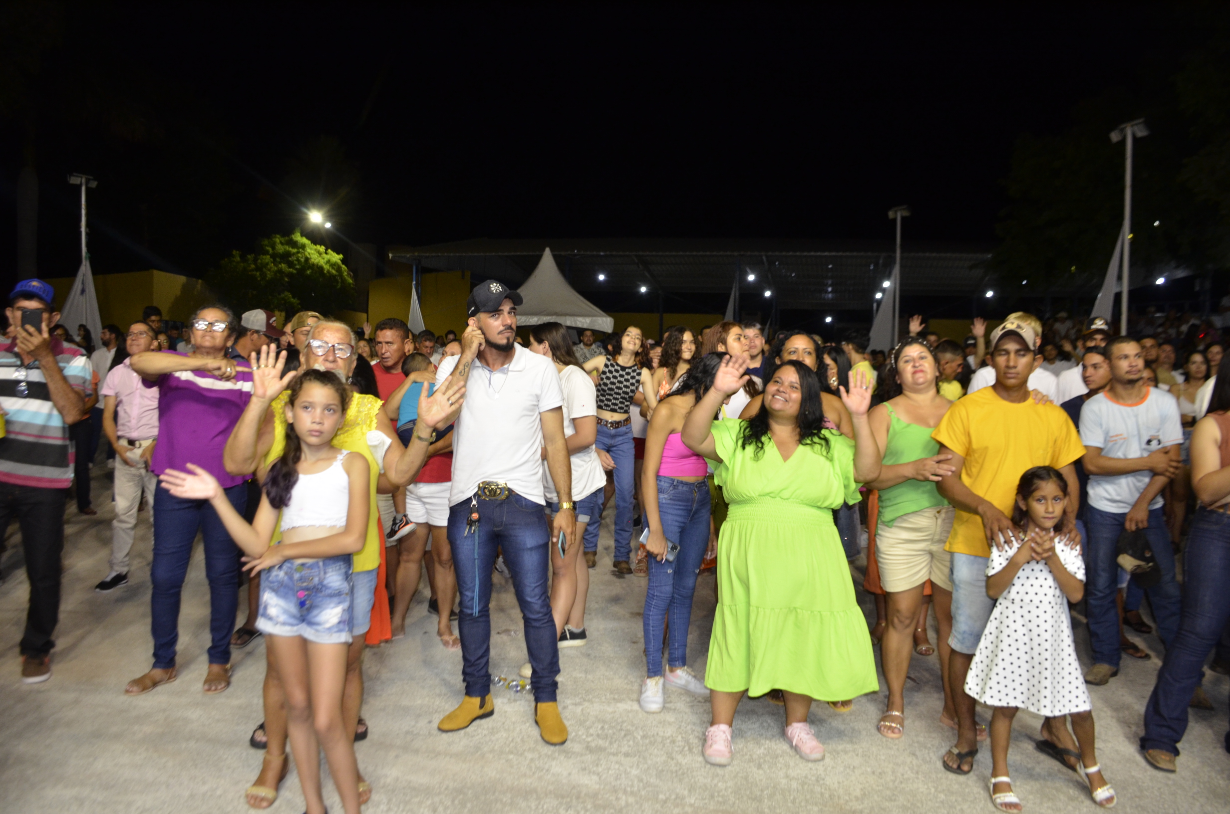 Porto Murtinho:Confira as fotos da Festa de Réveillon e show da cantora Bruna Viola