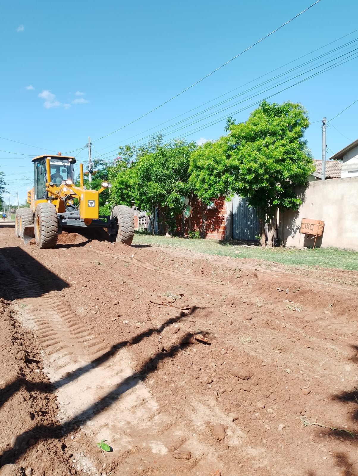 Porto Murtinho: mutirão de limpeza no bairro Vila Célia