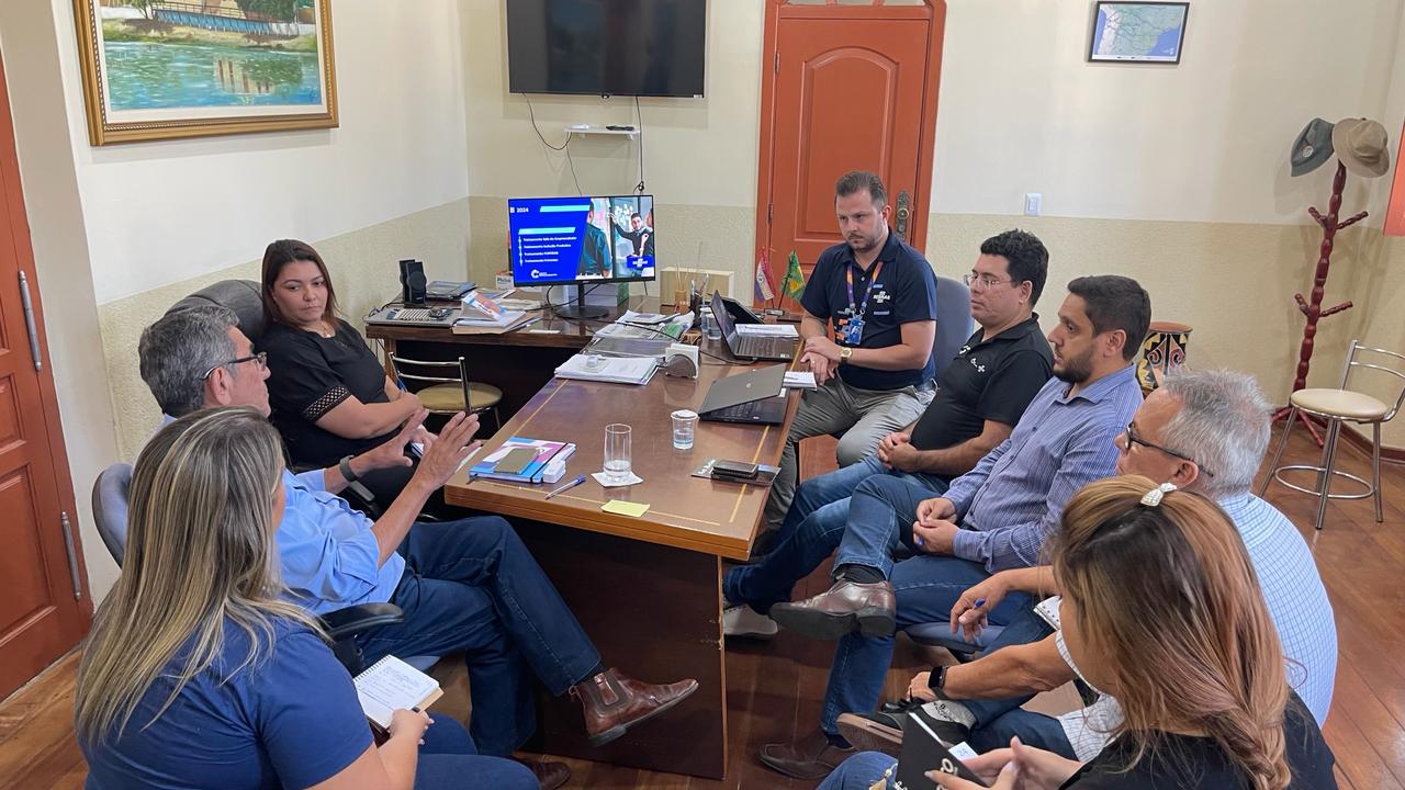 Prefeito Nelson Cintra recebe visita do Gerente Regional e técnicos do Sebrae MS