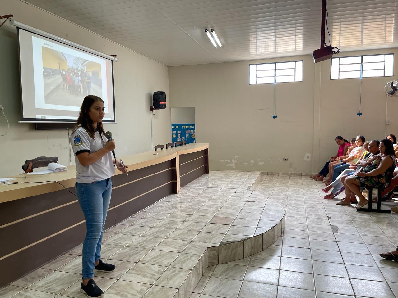 Porto Murtinho: reunião socioeducativado programa Bolsa Família