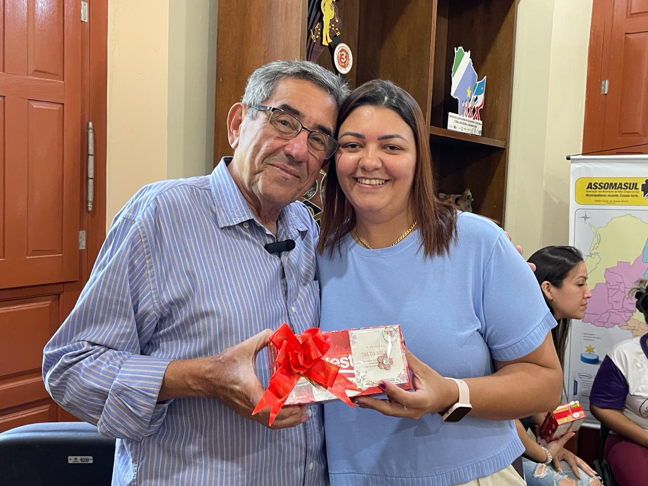 Dia 08 de março: prefeito Nelson Cintra e primeira-dama, Maria Lúcia, participam de Café da manhã especial