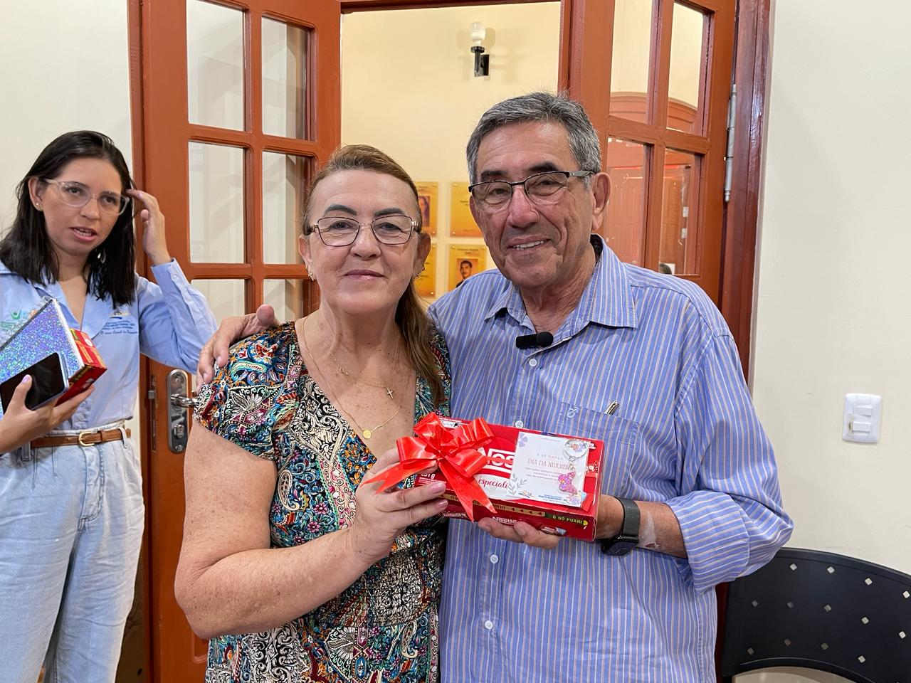 Dia 08 de março: prefeito Nelson Cintra e primeira-dama, Maria Lúcia, participam de Café da manhã especial
