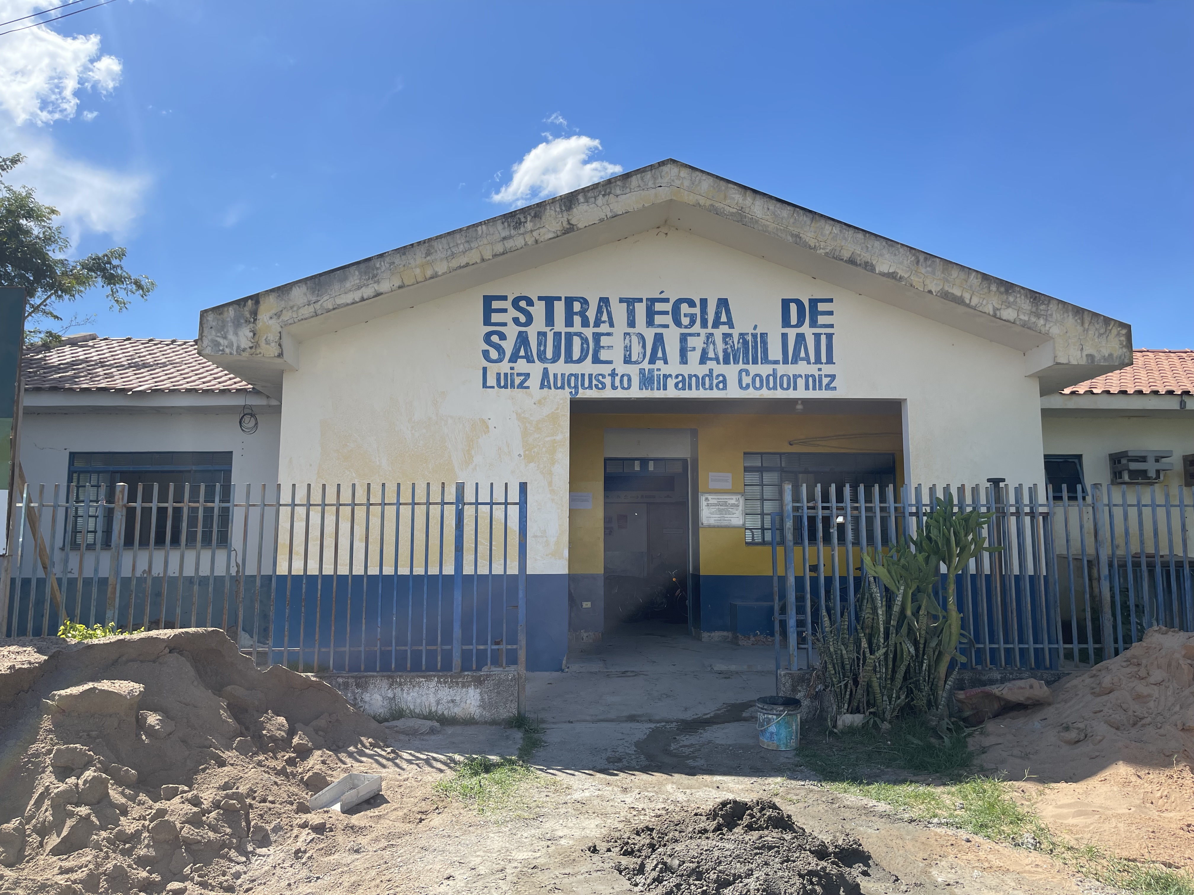 Prefeito Nelson Cintra acompanha progresso da reforma no Posto da Cohab ESF Luiz Augusto Miranda Codorniz