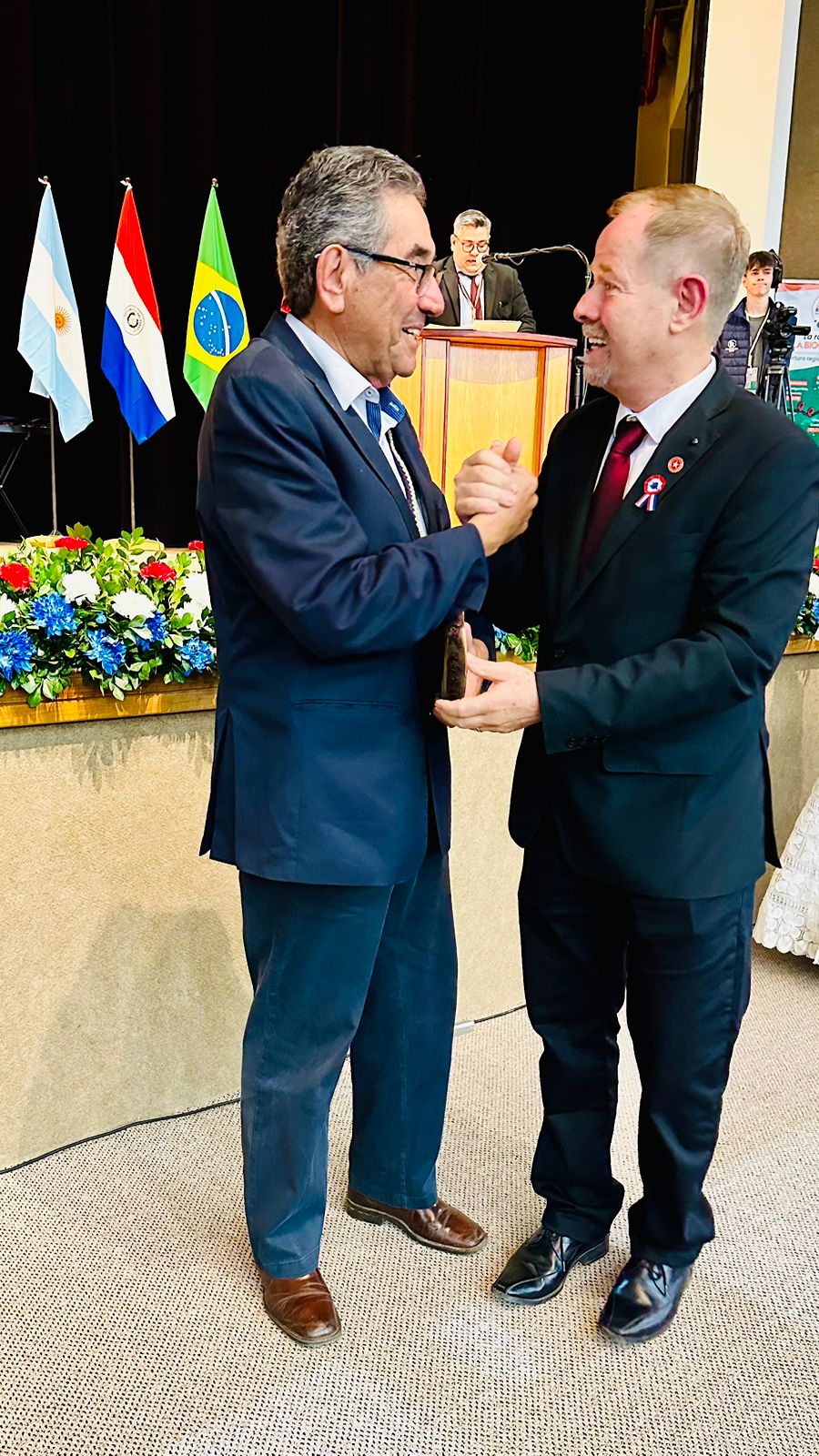 Prefeito Nelson Cintra é Homenageado pelo 5º Fórum da Rota Bioceânica