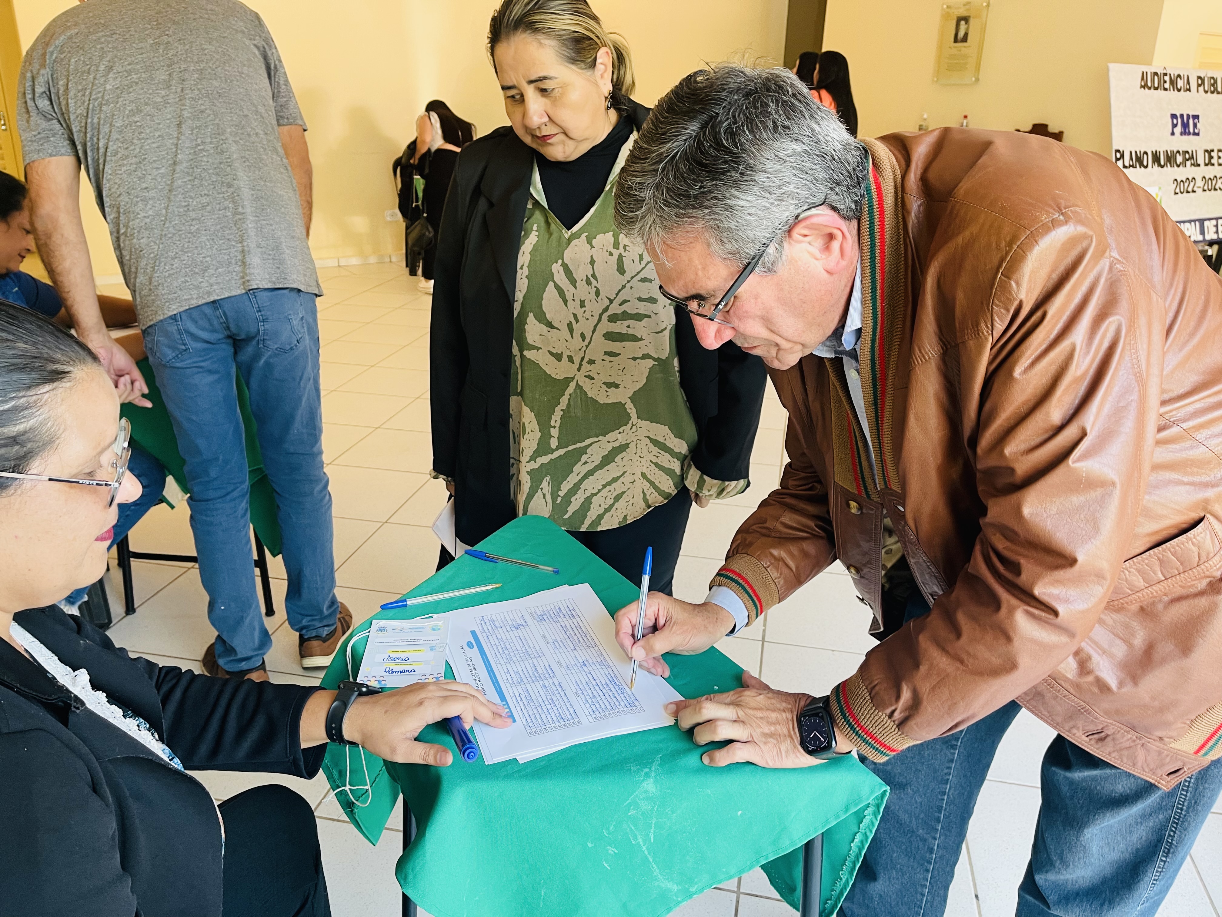 Prefeitura Municipal de Porto Murtinho Realiza Audiência Pública do Plano Municipal de Educação 2022/2023